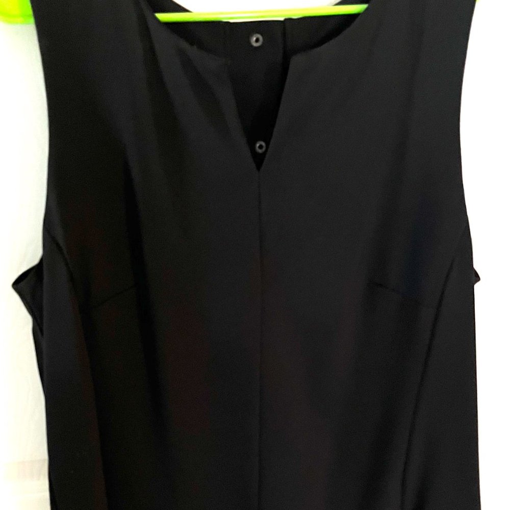 Cabi Sleeveless Black Ponte Top, Split neckline,Snaps in back,Size XL